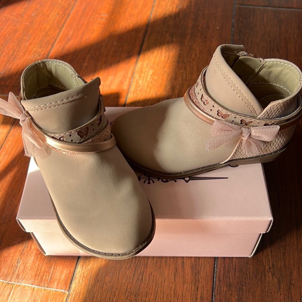 Blush pink toddler boots